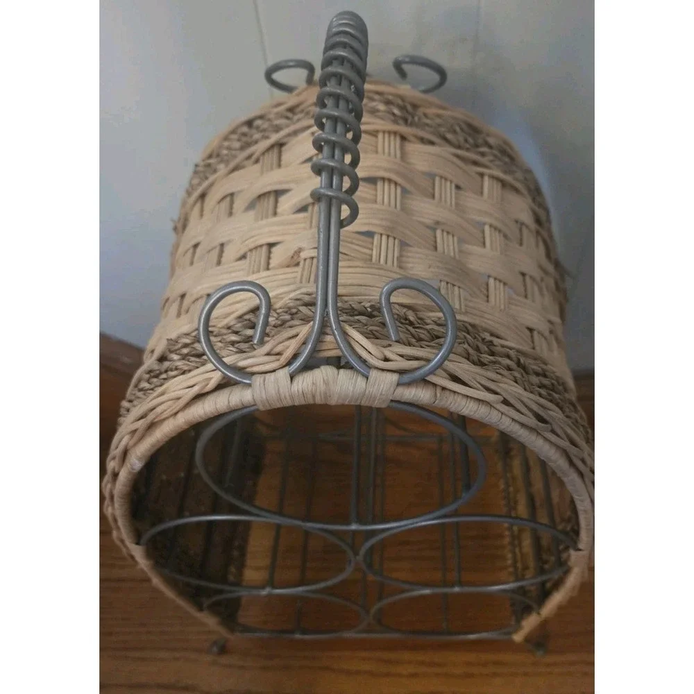 Vintage‎ 5 Bottle Free Standing Countertop Wine Rack with Metal  Accents
